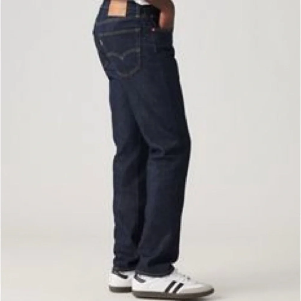 Levi’s 502 Taper Fit Men’s Denim Jeans EUC Cotton Blend Size W30/ L32 Dark Wash